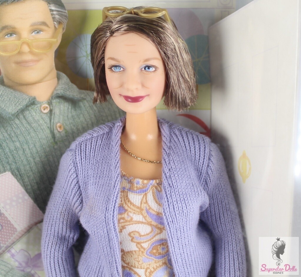 Barbie Doll Set with Clothes & Accessories, Pink Passport Paris Adventures, Includes Brunette Doll & Picnic Pieces main image 1