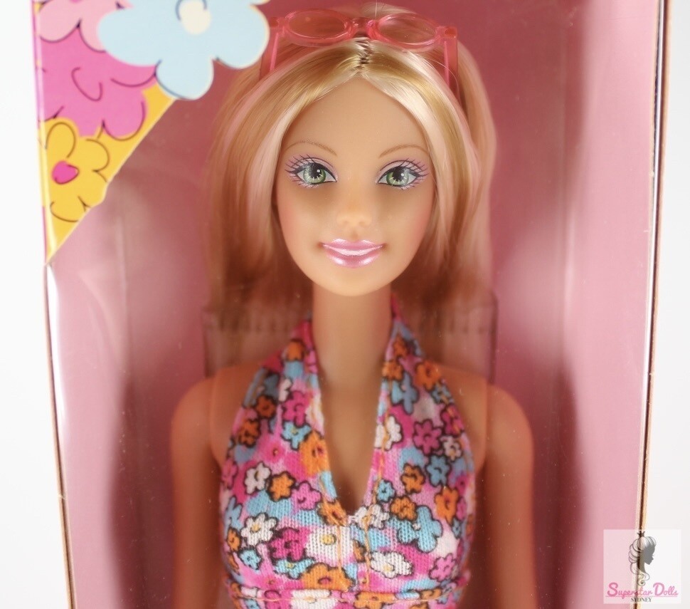 2002 Beach Fun Sunsation Barbie Doll Set