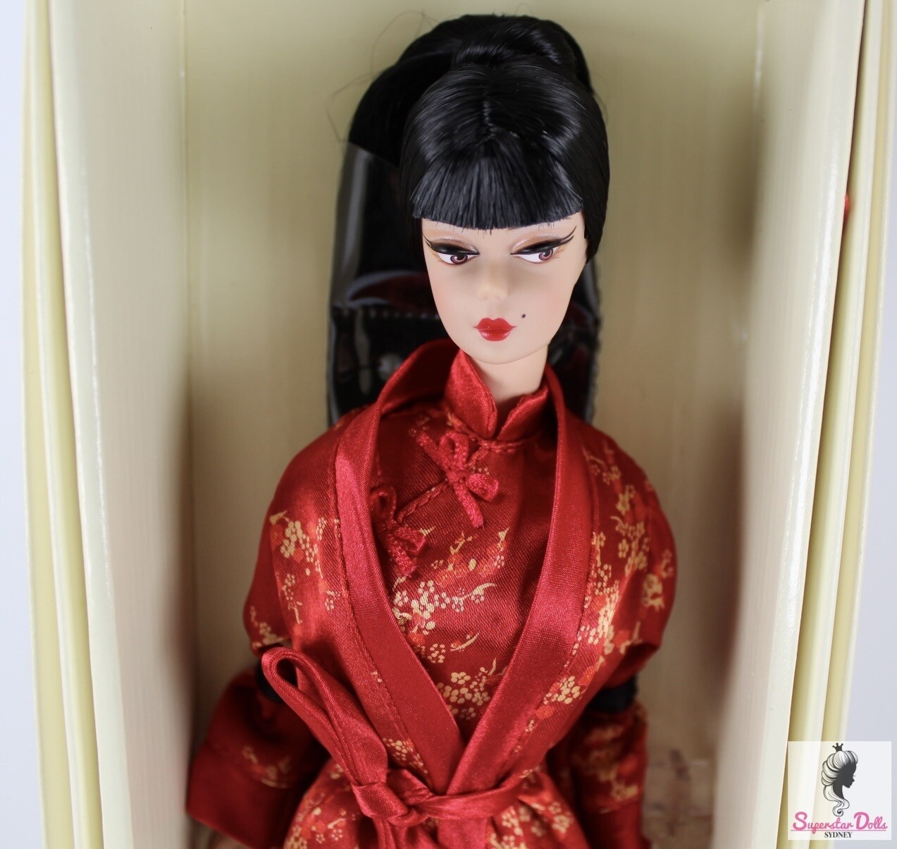 2004 Gold Label: "Chinoiserie Red Moon" Silkstone Barbie Doll From The ...