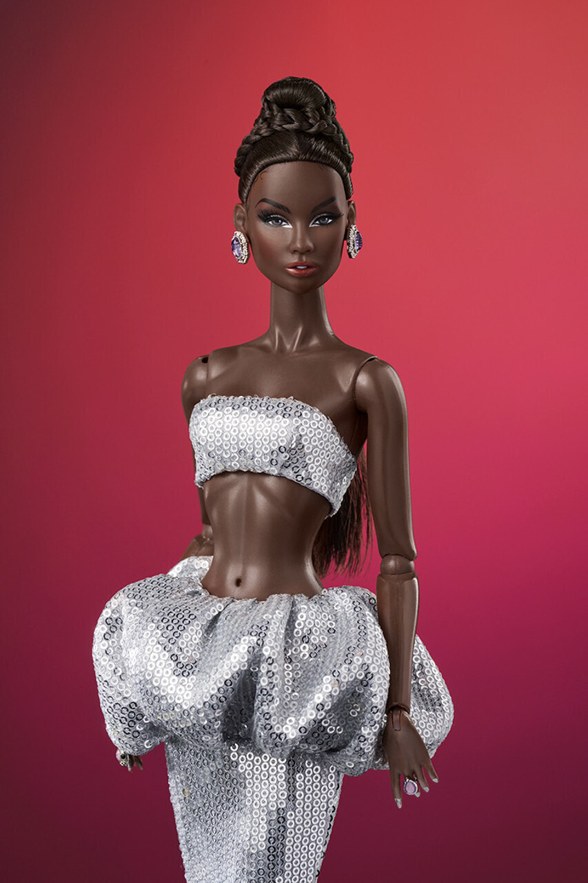 2023 Integrity Toys: "Glorious Vanity" Isabella Alves Doll