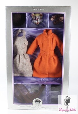 1998 Classic Edition: Audrey Hepburn Breakfast at Tiffany's "The Cat Mask Outfit" Barbie Doll Fashion Set