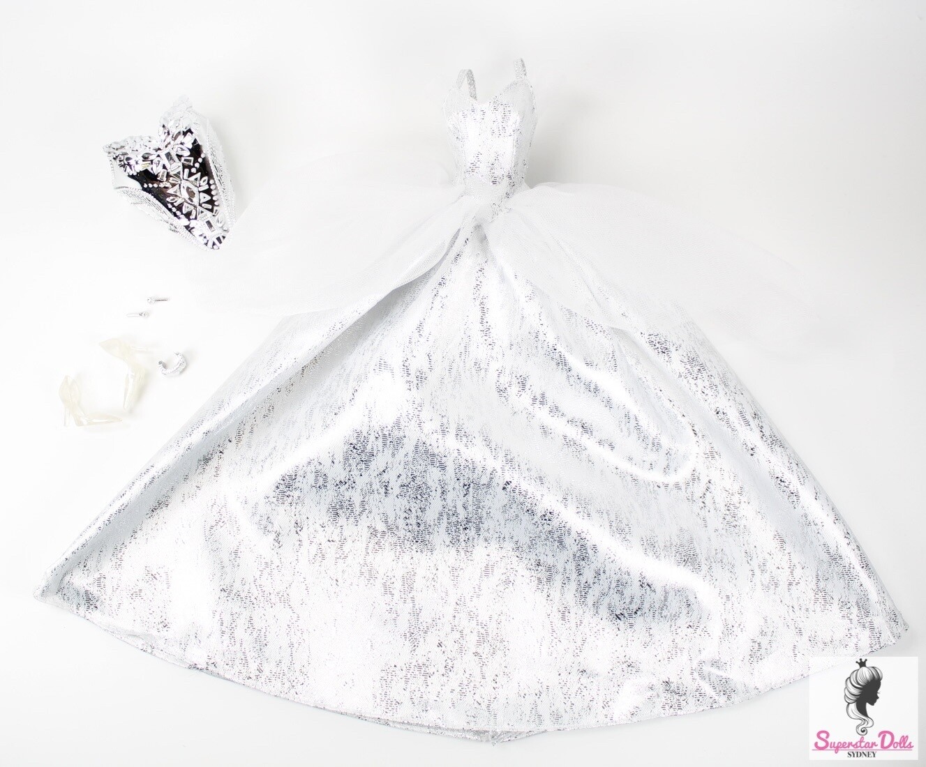 2021 Holiday Barbie Doll Fashion Set