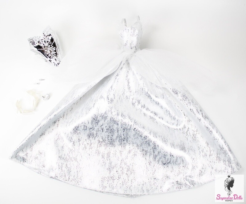 2021 Holiday Barbie Doll Fashion Set