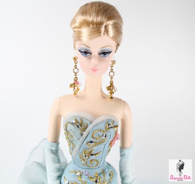 2010 Gold Label: &quot;10 Years Tribute&quot; Silkstone Barbie Doll From The Barbie Fashion Model Collection