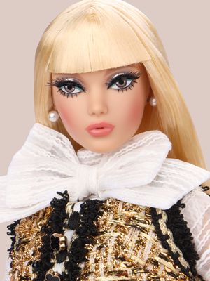 2024 JHDFASHIONDOLL CONVENTION: CHAMPS-ELYSÉES:PRE-FALL DRESSED DOLL GIFTSET