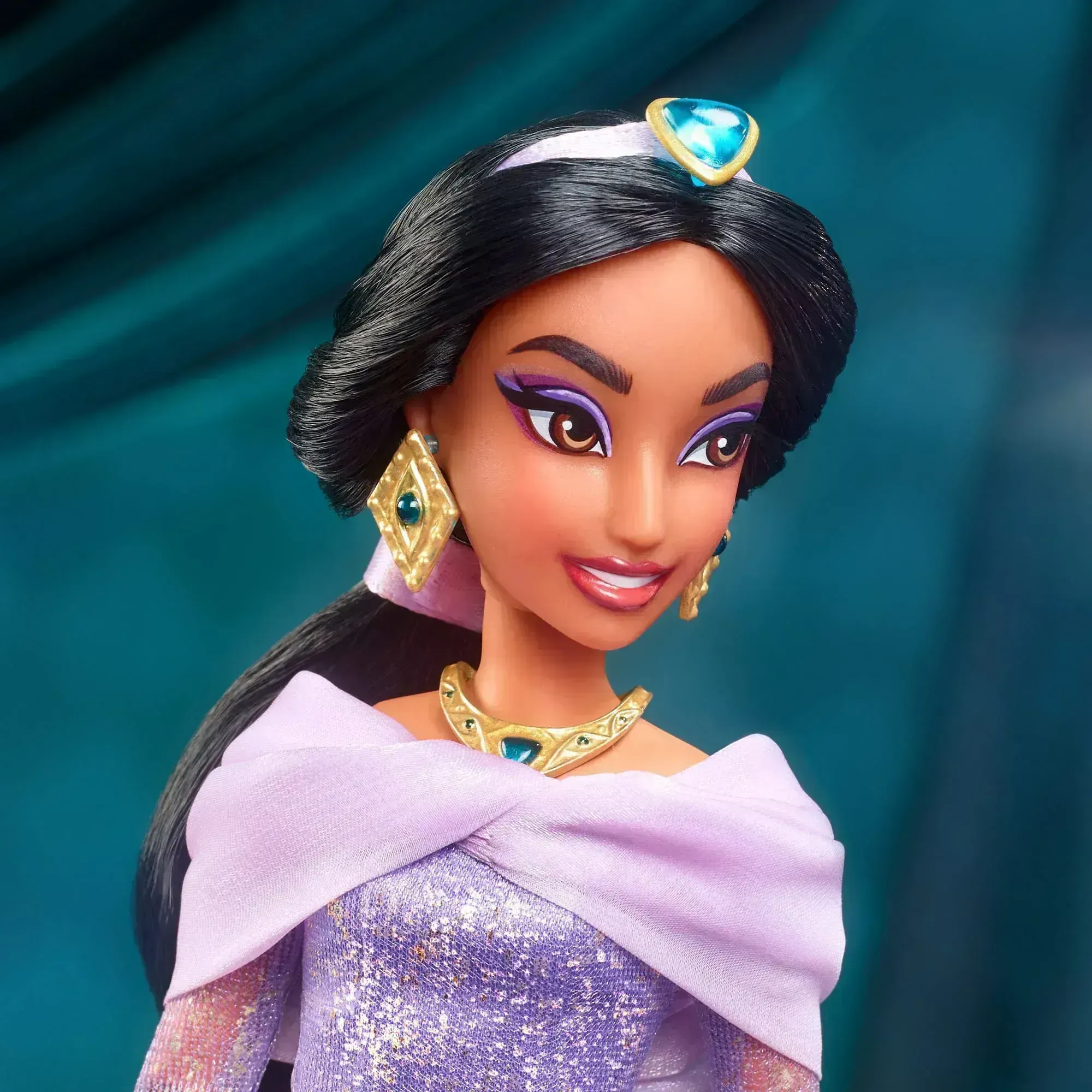 Disney Collector: "Jasmine" Doll From The Radiance Collection img