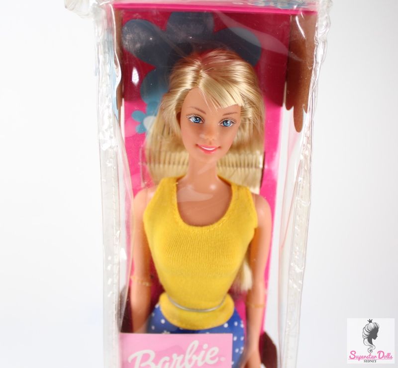 2000 &quot;Barbie Style&quot; Barbie Doll