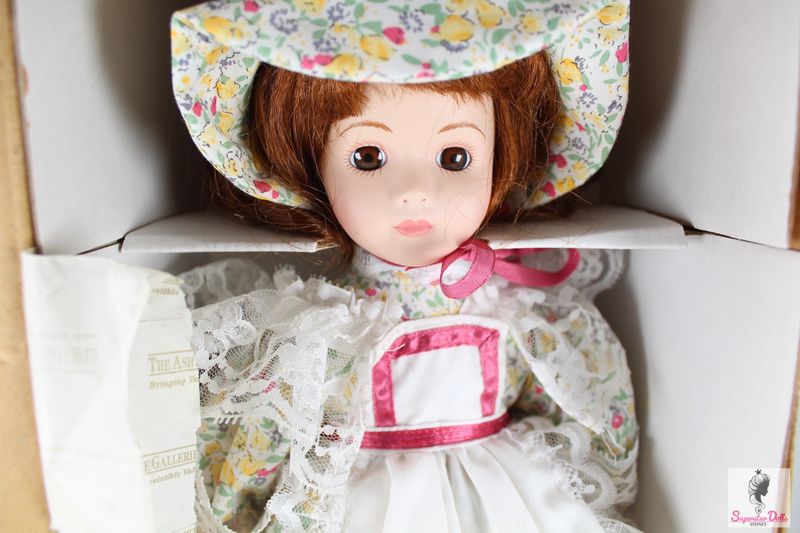 Retro 90&#39;s Ashton-Drake 16&quot; Porcelain Collector Doll