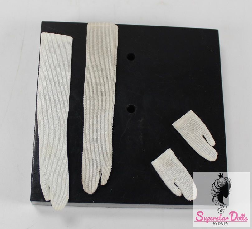 Vintage Barbie Doll Glove Set
