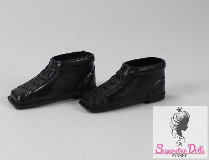 Vintage 1960&#39;s MOD ERA Hong Kong Clone Barbie Doll Squishy Flat Shoes