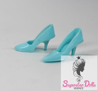 Vintage 1960&#39;s JAPAN Barbie Doll Closed Toe Heeled Shoes