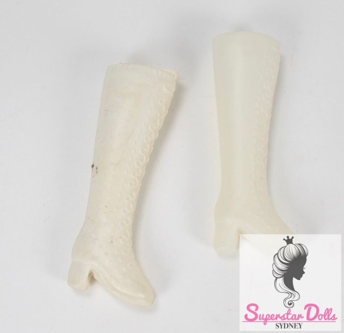 Vintage 1960&#39;s MOD ERA Hong Kong Clone Barbie Doll Boots