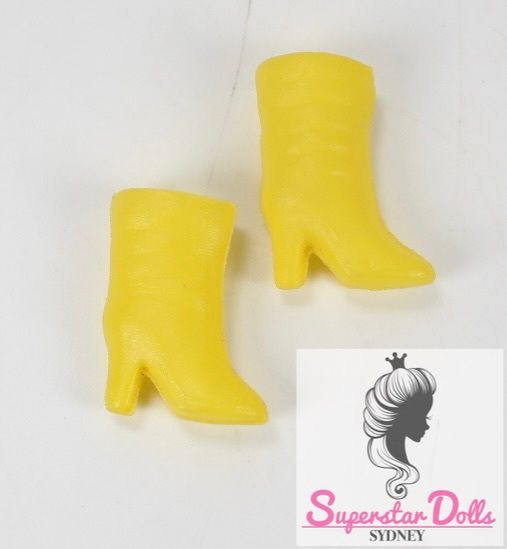 Vintage 1960&#39;s MOD ERA Hong Kong Clone Barbie Doll Boots