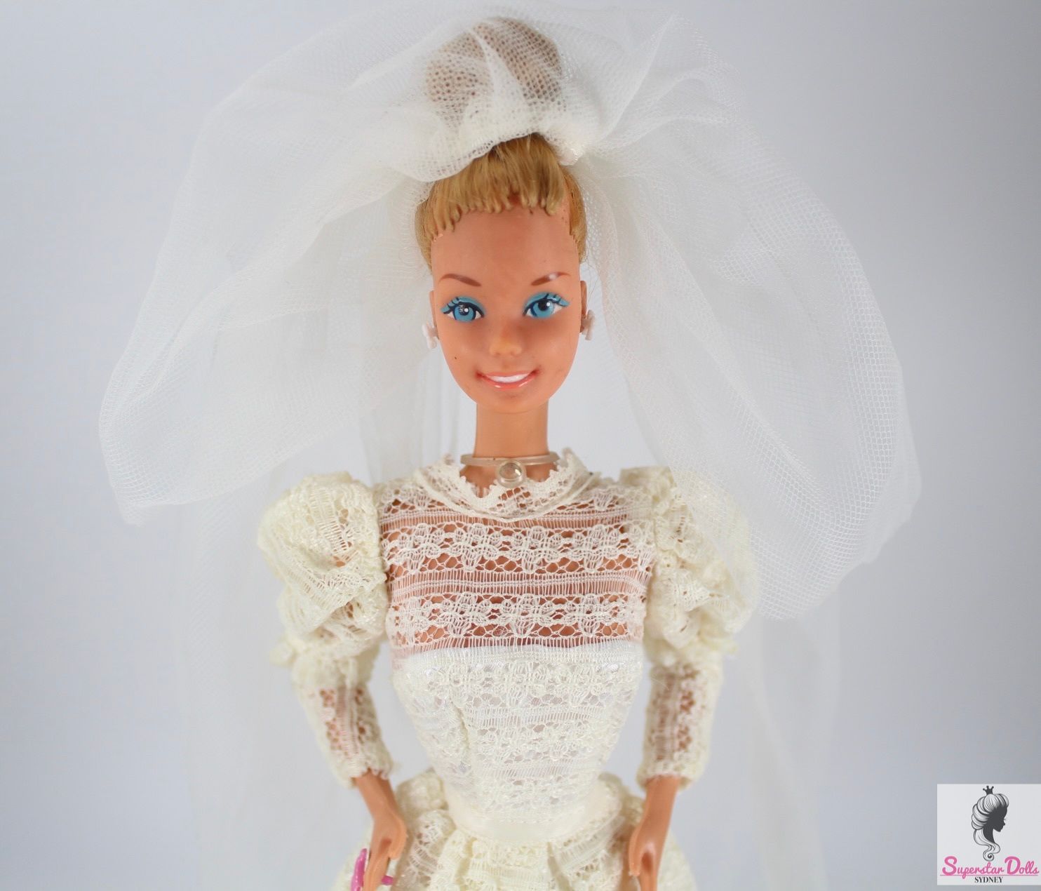1977 &quot;Superstar&quot; Barbie in &quot;Beautiful Bride&quot; Fashion