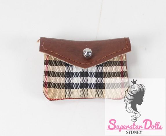 Mini &quot;Burberry&quot; Inspired Handbag for Fashion Dolls