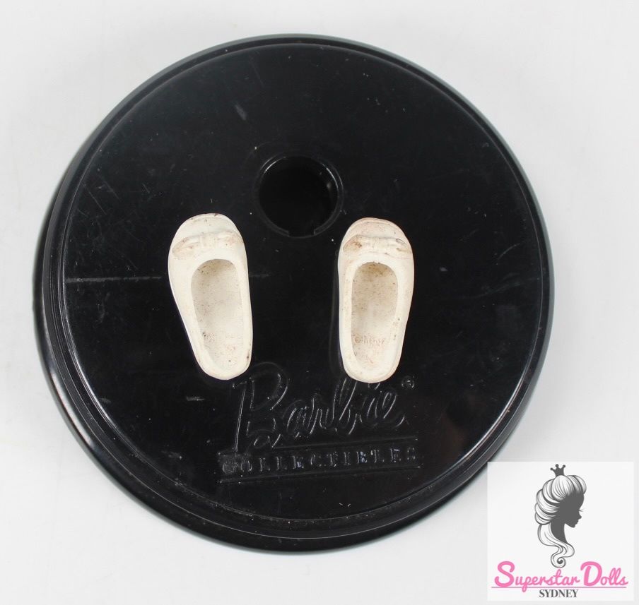 Vintage Squishy Flat Fashion Doll Shoes