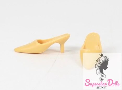 Vintage 90&#39;s Era Genuine Mattel Barbie Closed Toe Heeled Shoes