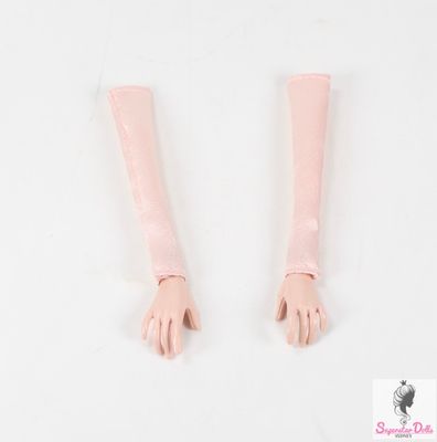 2024 Integrity Toys: &quot;Pink Of Perfection&quot; Poppy Parker Gloved Hands