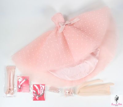 2024 Integrity Toys: &quot;Pink Of Perfection&quot; Poppy Parker FASHION SET