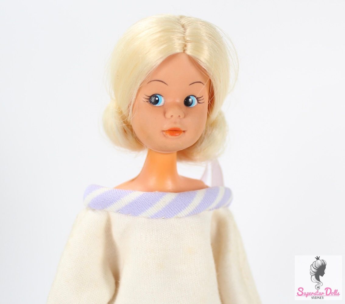 Vintage 1970&#39;s &quot;Tha Champions&quot; Anna Moore Doll By Pedigree