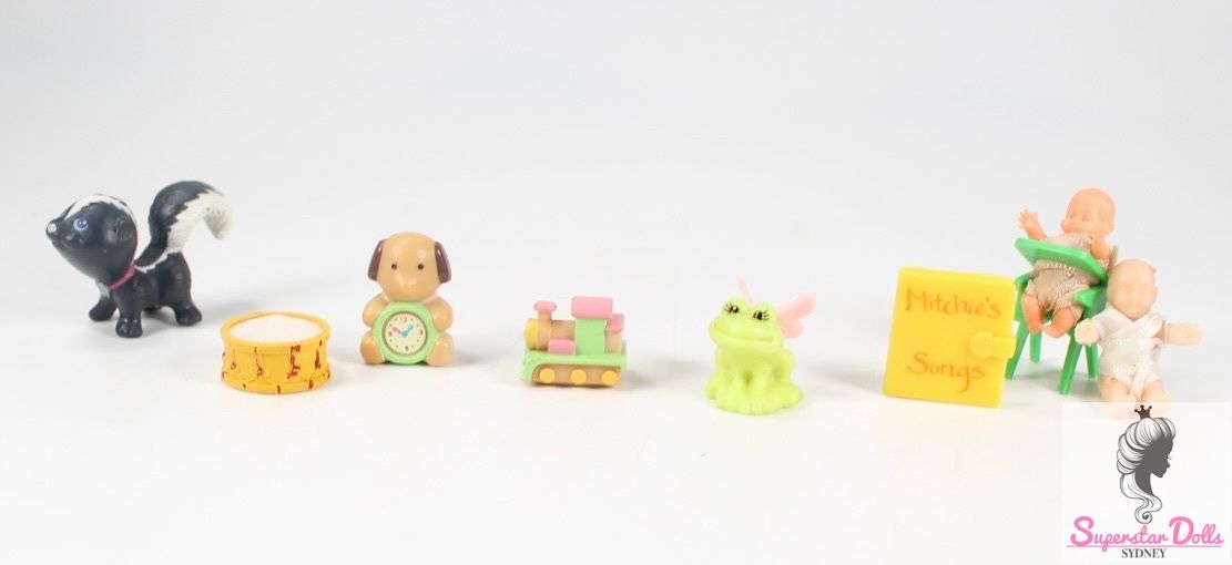 Various Vintage Mini Figurines Lot