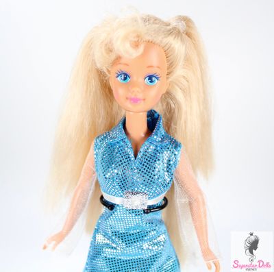 90&#39;s Era Skipper Barbie Doll in 1997 Teen Skipper Fashion Avenue Fashion
