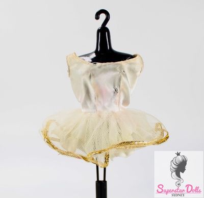 Vintage 1975 Ballerina Barbie Fashion