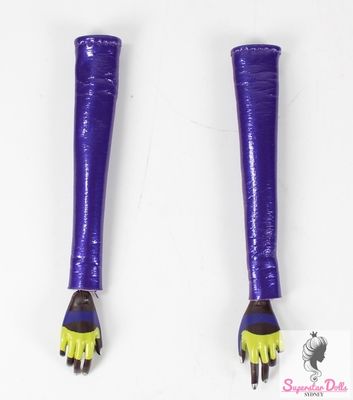 2021 Integrity Toys: &quot;Nu Face Adrenaline Rush&quot; Dominique Gloved Hands