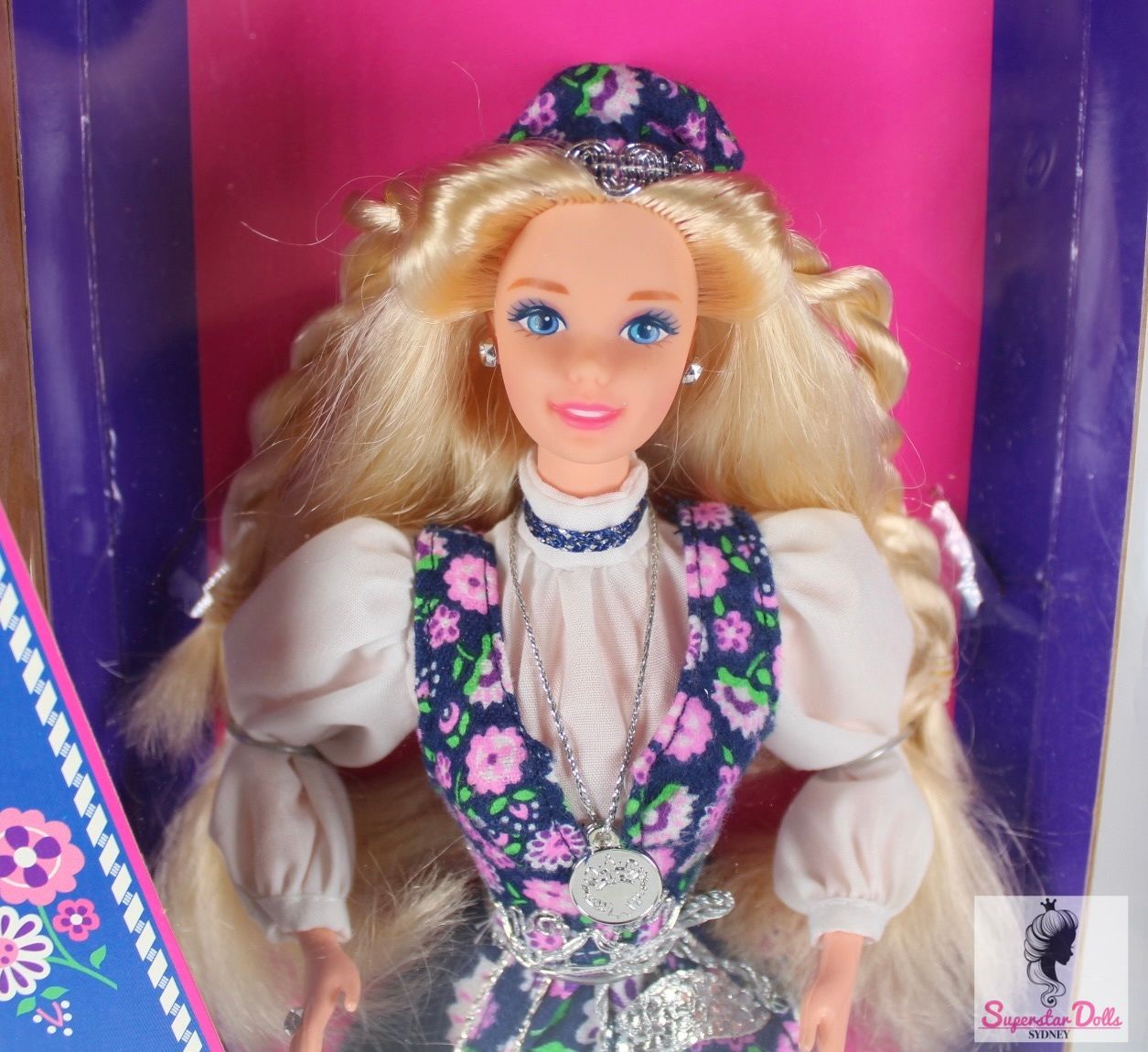1995 Collector Edition: &quot;Norwegian&quot; Barbie Doll from the Dolls of the World Collection