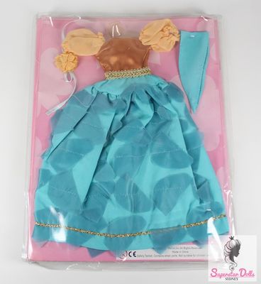 2000&#39;s Era &quot;Discover The World With Barbie: Venezuela&quot; Fashion Set &amp; Magazine