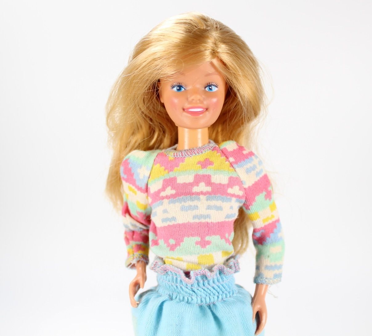 1984 &quot;Hot Stuff&quot; Skipper Barbie Doll in &quot;So Active&quot; Fashion