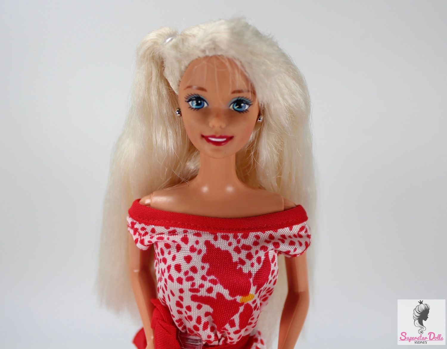 90&#39;s Superstar Era Barbie Doll in 80&#39;s Fashion