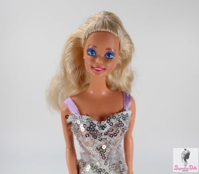 90&#39;s Superstar Era Barbie Doll in Clone Fashion