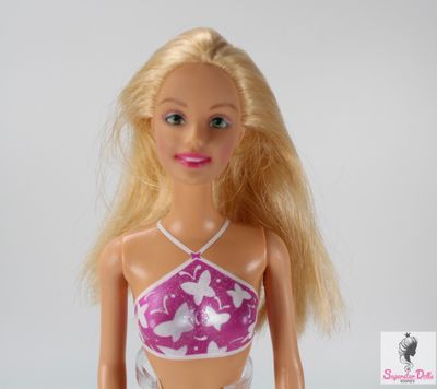 2000&#39;s Era Beach Barbie Doll