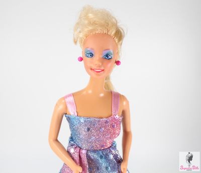 1986 &quot;Barbie &amp; The Rockers: Real Dancing Action&quot; Barbie Doll in Clone Fashion