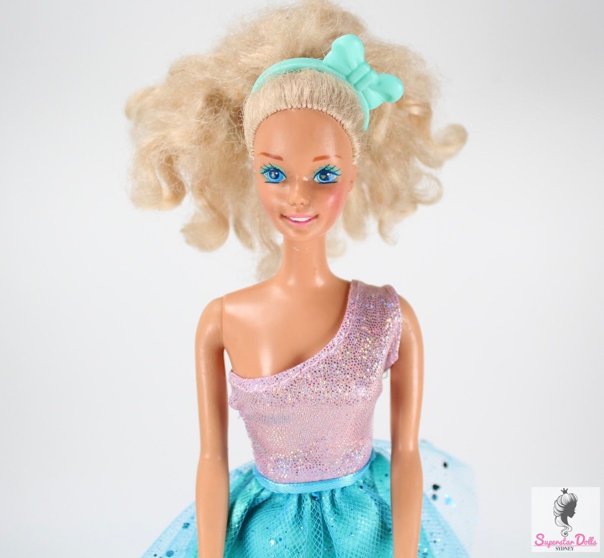 80&#39;s Superstar Era Barbie Doll in Clone Fashion