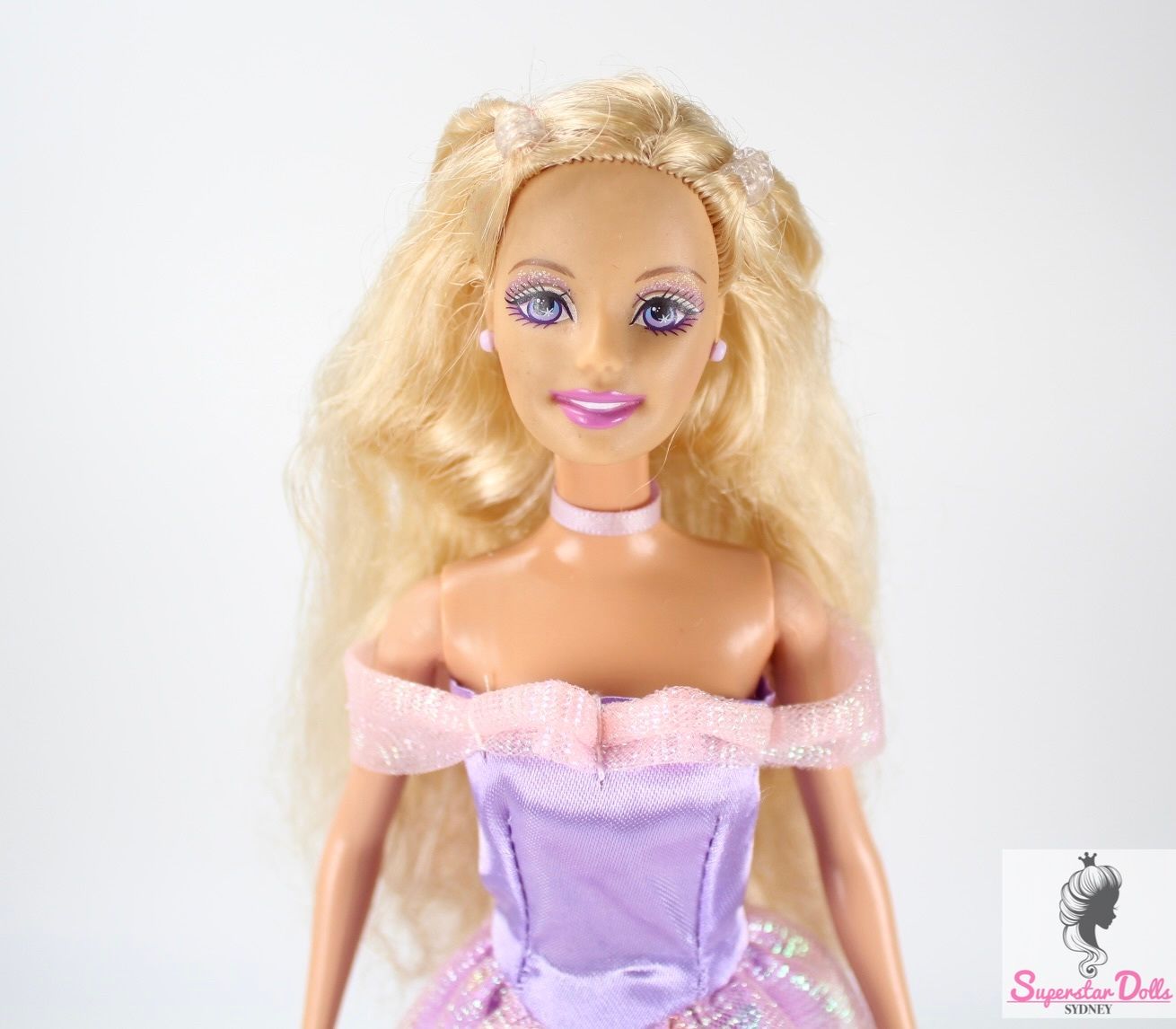 2005 &quot;Barbie &amp; the Magic of Pegasus:&quot; Barbie Movie Doll in clone Fashion