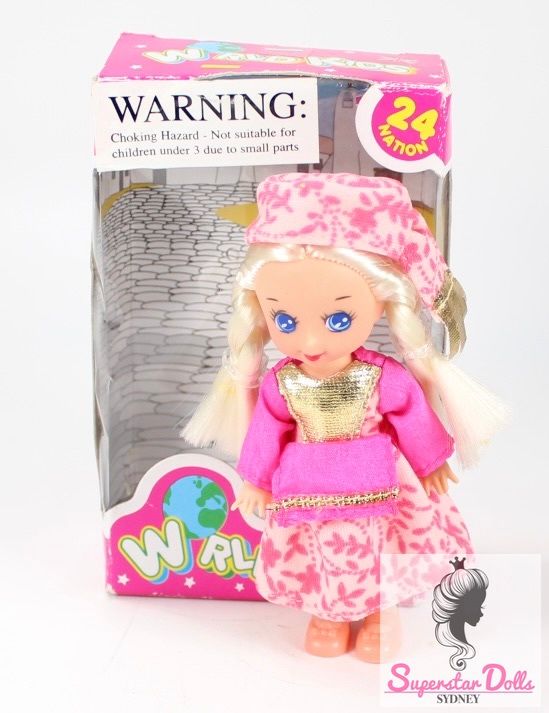 Daiso: &quot;World Kids&quot; DE-BOXED Kelly Barbie Clone Doll