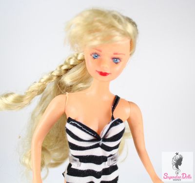 Vintage MOD ERA Barbie Hong Kong Clone Doll