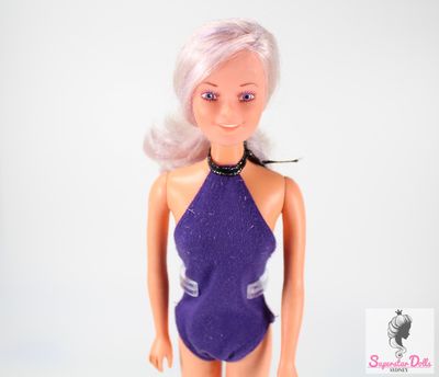 80&#39;s Era Uneeda Princess Hong Kong Clone Doll