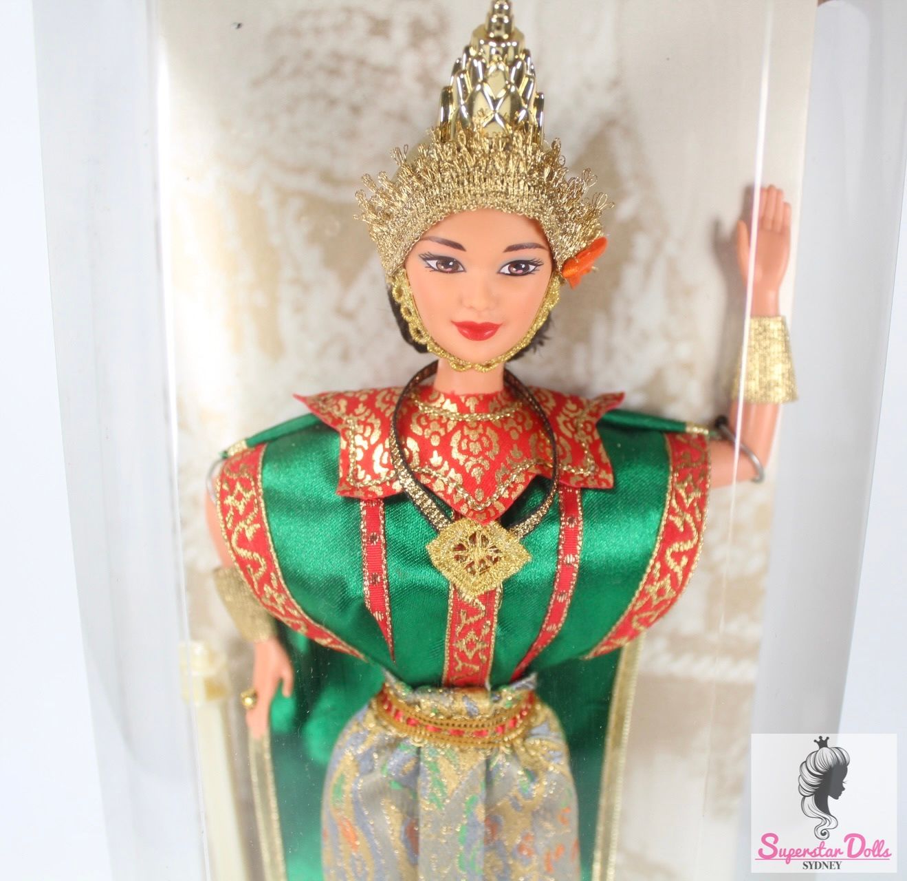 1997 Collector Edition: &quot;Thai&quot; Barbie Doll from the Dolls of the World Collection