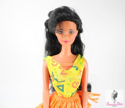 1990 &quot;Hawaiian Fun&quot; Kira DE-BOXED  Barbie Doll