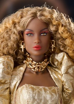 2025 Integrity Toys: &quot;Golden Glam Queen&quot; Keeki Adaeze Dressed Doll PRE-ORDER