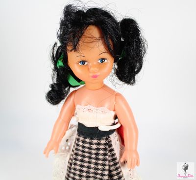 Vintage 9.5&quot; Dress Up Hong Kong Clone Italian Doll