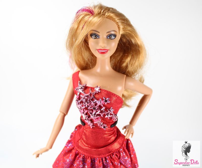 2012/12 &quot;Fashionistas: Summer&quot; Barbie Doll from the X7869/BHY15 Collection