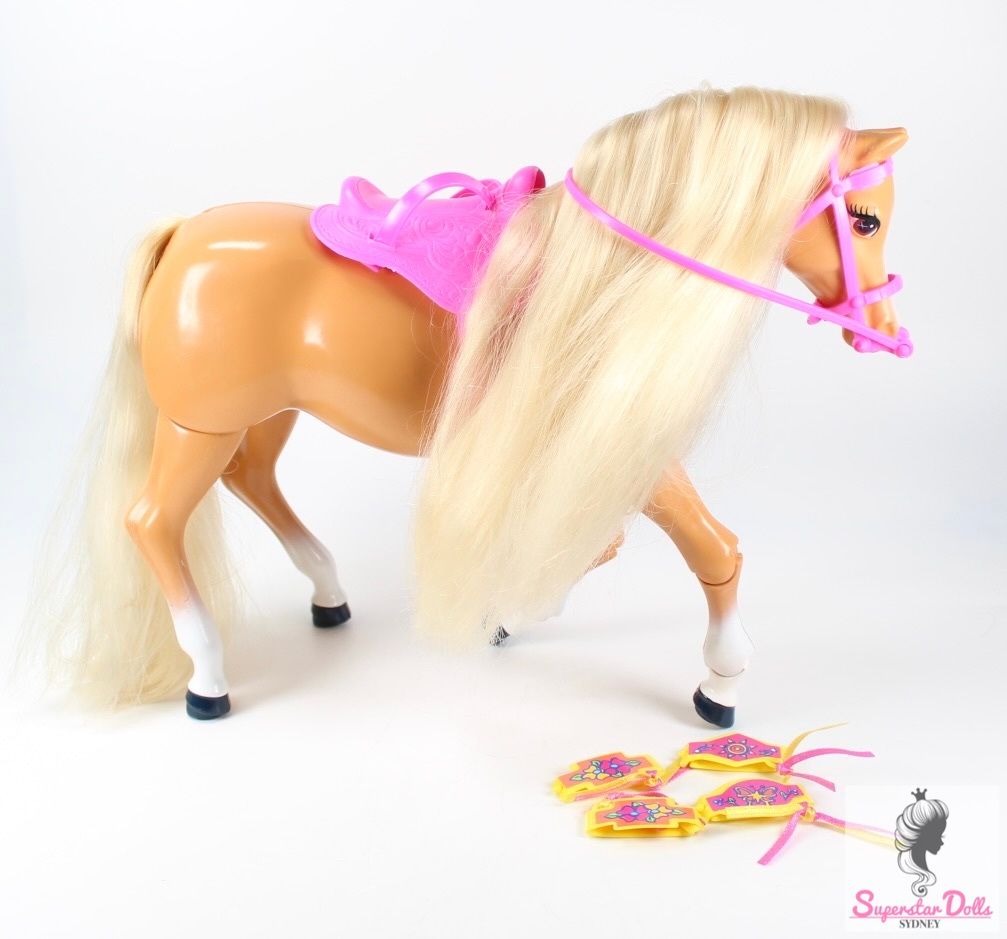 1994 &quot;High Stepper&quot; Barbie Doll Walking Horse
