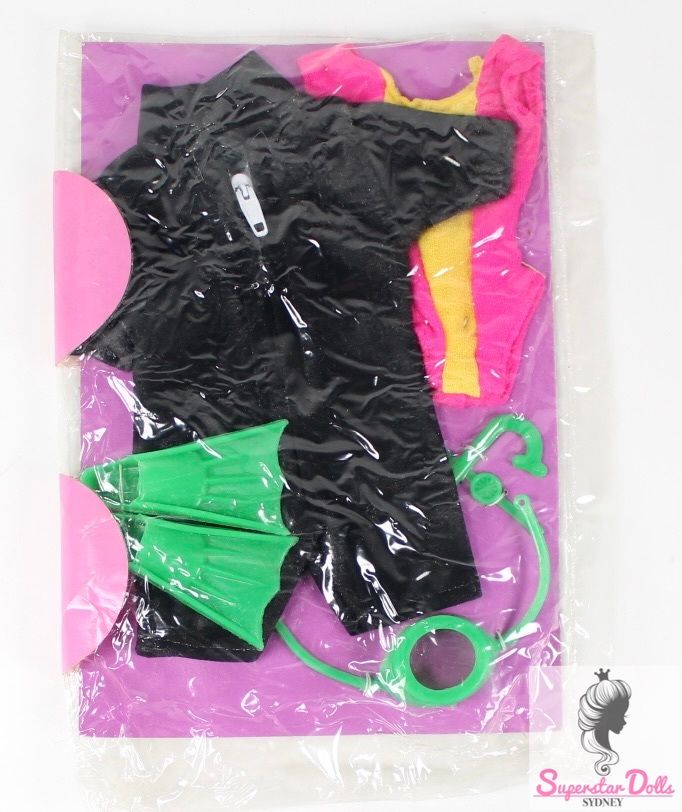 90&#39;s Era &quot;Adventures with Vicky&quot; Barbie Doll Clone Fashion Set