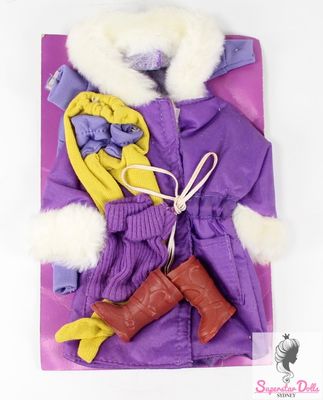 90&#39;s Era &quot;Adventures with Vicky&quot; Barbie Doll Clone Fashion Set