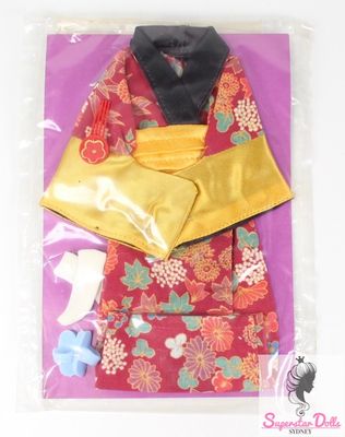 90&#39;s Era &quot;Adventures with Vicky&quot; Barbie Doll Clone Fashion Set