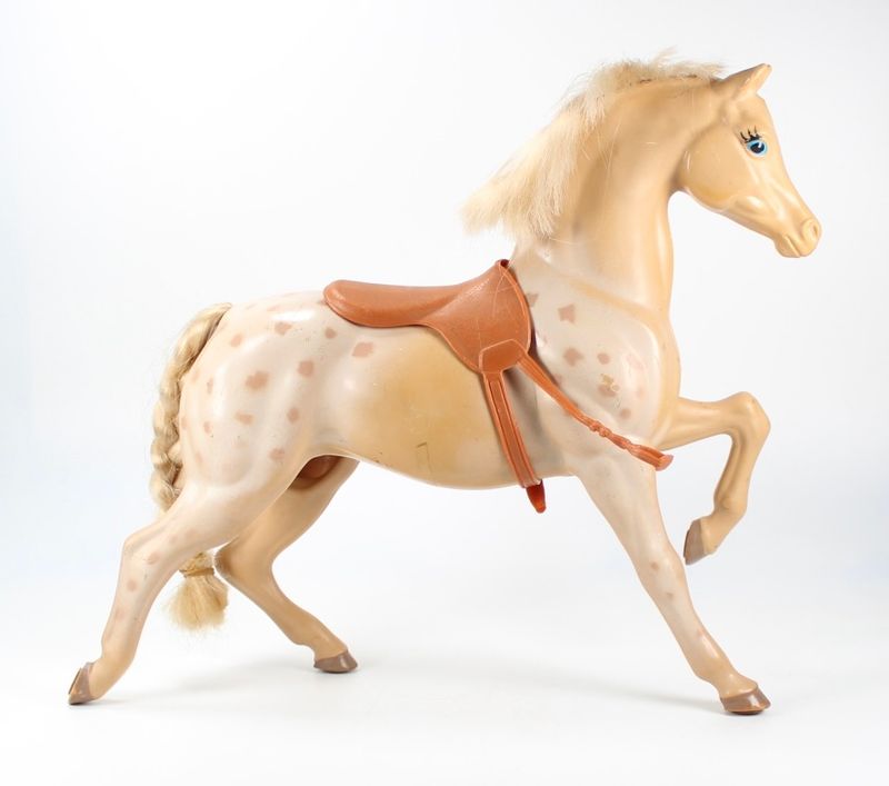 1989 &quot;Western Fun: Sun Runner&quot; Barbie Doll Horse